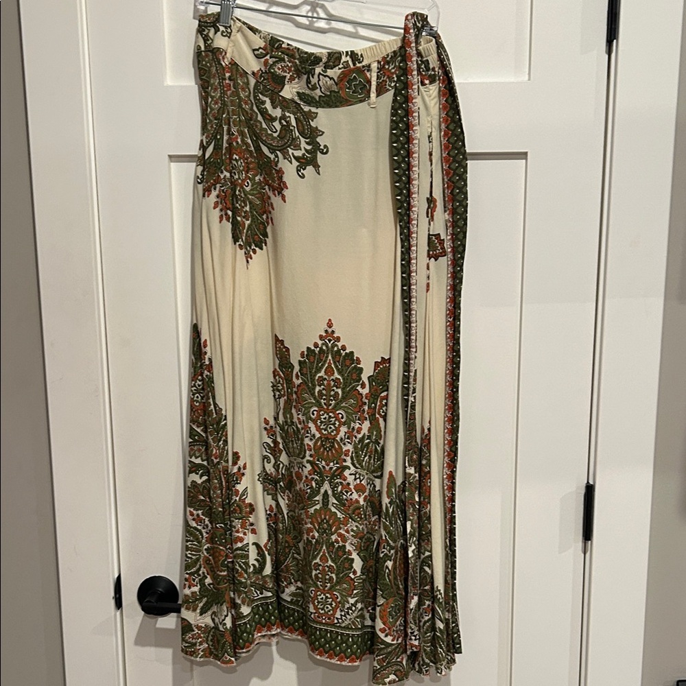 Kaktus Cream and Green A-Line Skirt